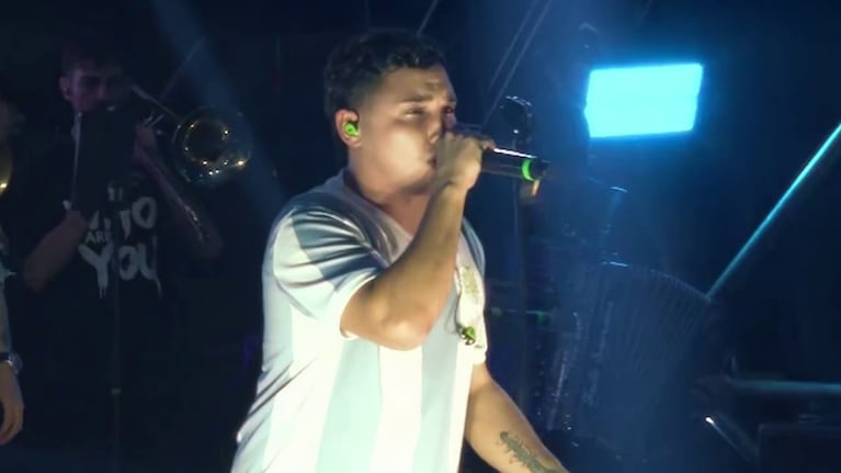 La banda lanzó un nuevo enganchado grabado en vivo.