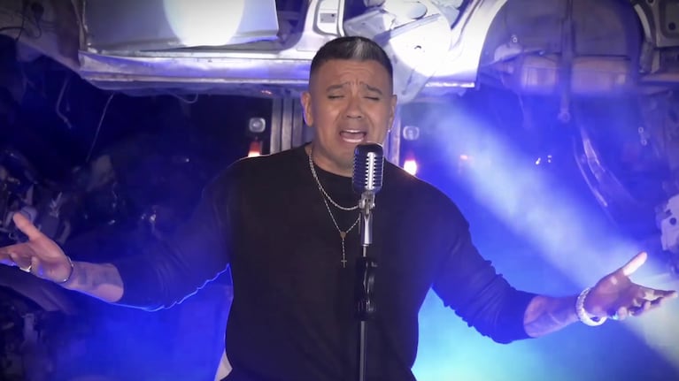 La banda lanzó un nuevo tema titulado "Corazón blindado".