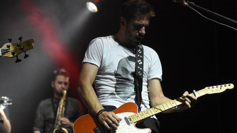 La banda liderada por el ex Los Piojos presentó su disco "Naranja Persa". Foto: Lucio Casalla / ElDoce.tv