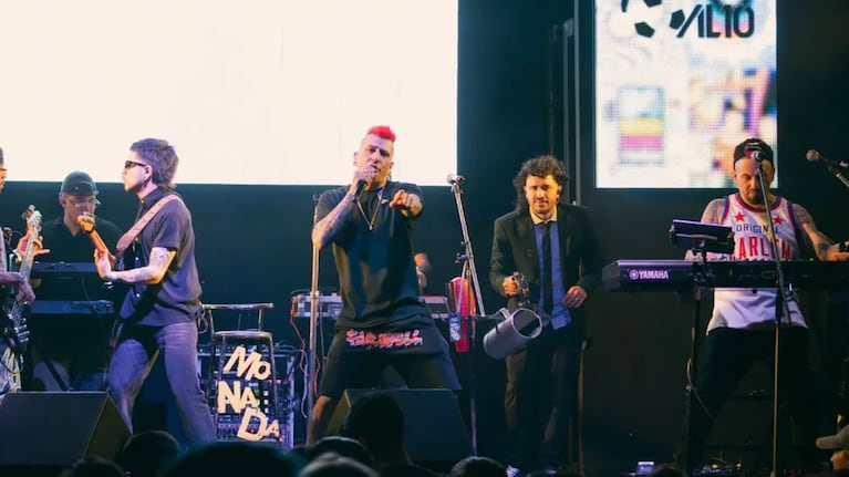 La banda llevó al baile la canción que se creó en el streaming de Cuarteteando.