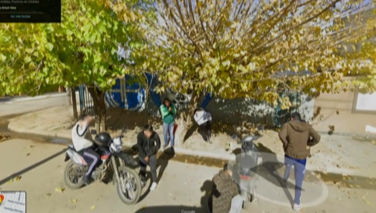 La banda que denuncia la víctima de robo en Lamadrid.