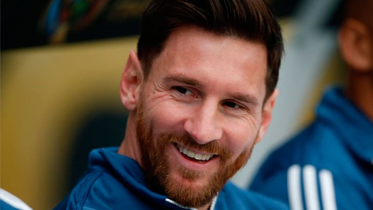 La barba roja de Messi causa furor y ya es un negocio.