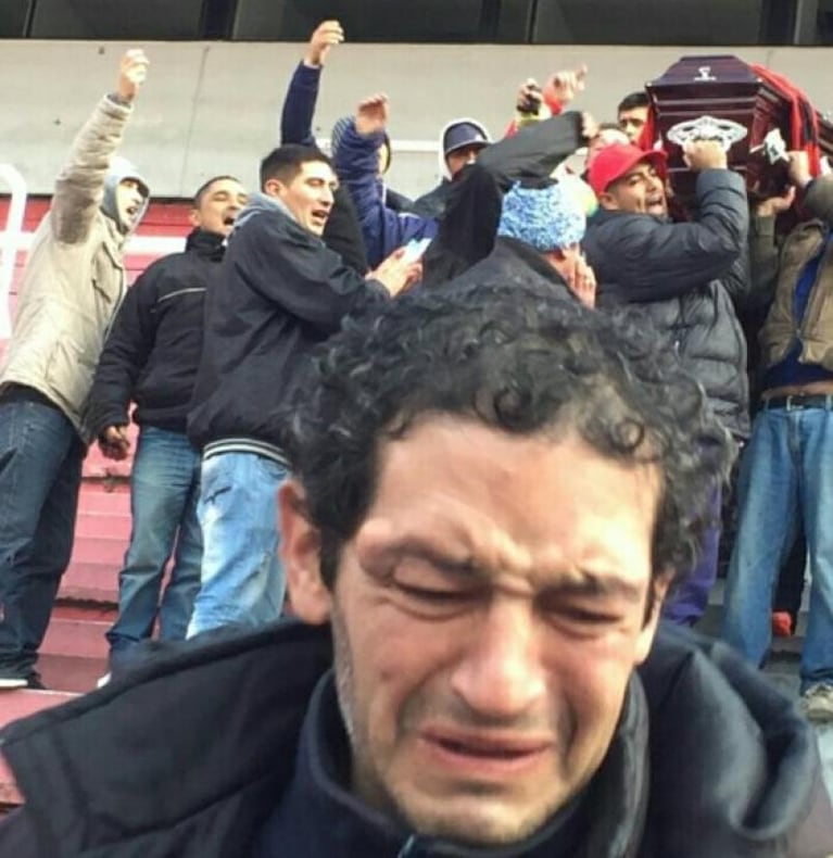 La barra de Independiente veló a un jefe en el estadio