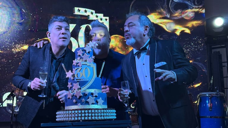 La Barra festejó sus 30 años con una cena show solidaria.