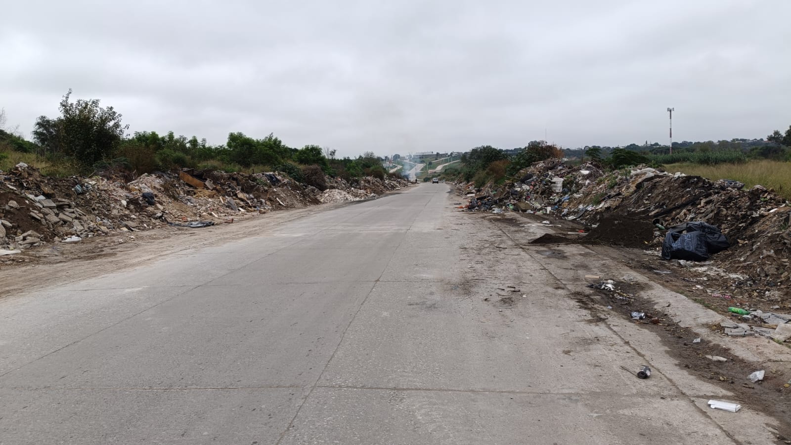 La basura copa distintas zonas de la ciudad sin freno.