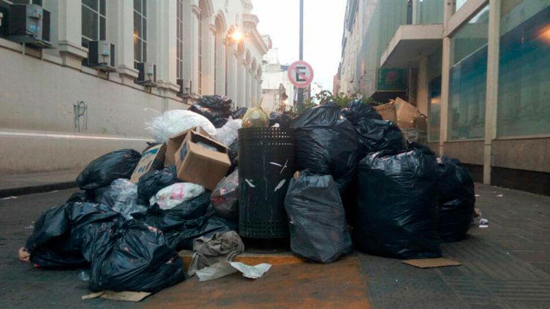 La basura invadió buena parte de la ciudad.