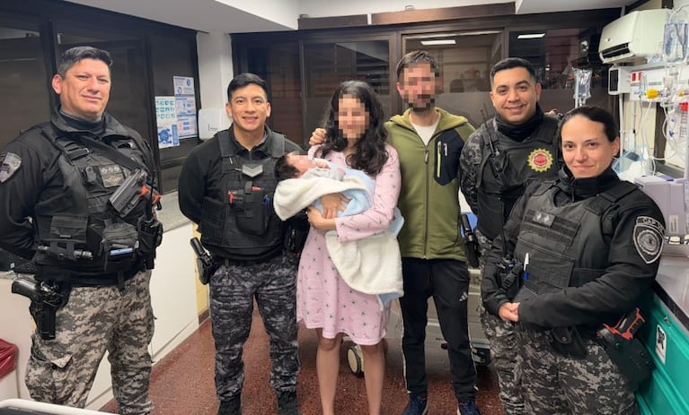 La beba fue rescatada por la Policía.