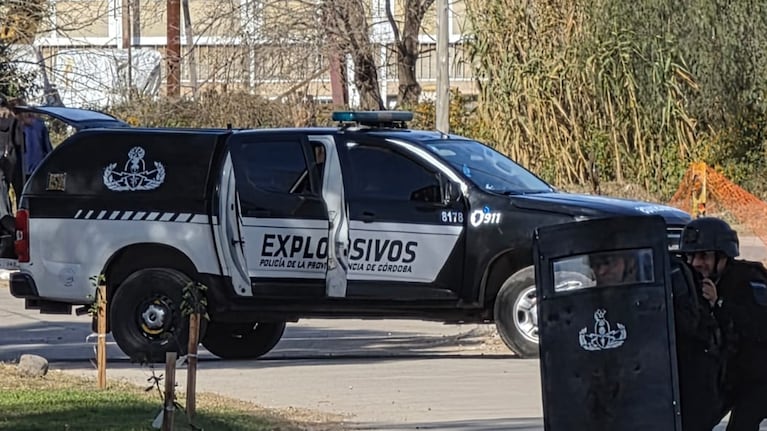 La Brigada de Explosivos estuvo en el lugar.