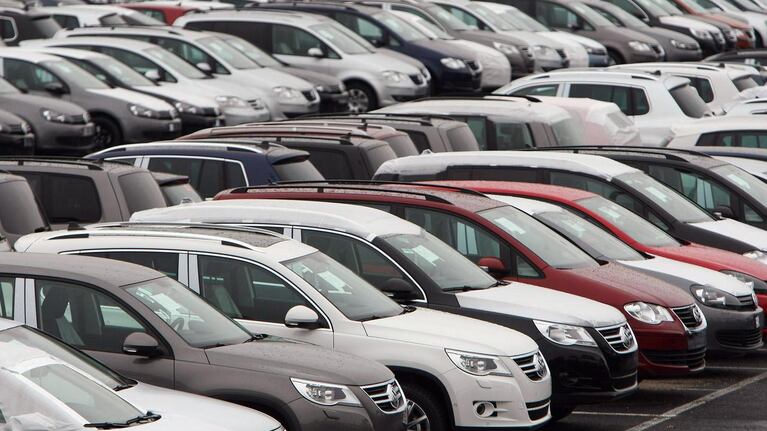 La caída de ventas de autos cero kilómetro va de la mano con los reclamos por los autoplanes.
