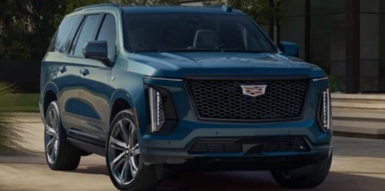 La camioneta del 10 en Miami es una SUV Cadillac Escalade.