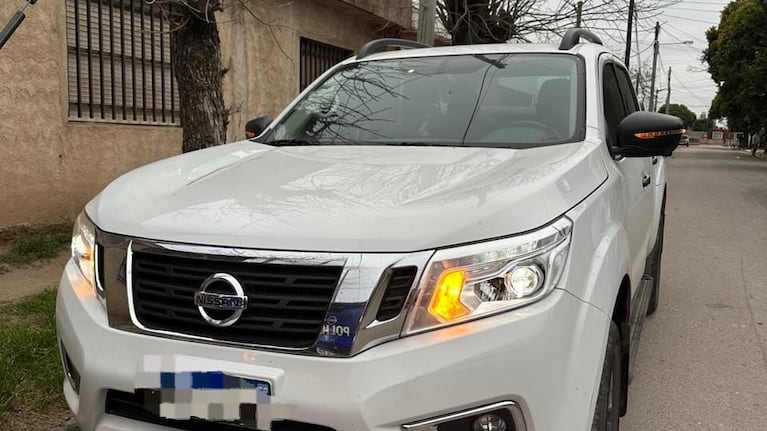 La camioneta fue recuperada tras la detención del joven delincuente.