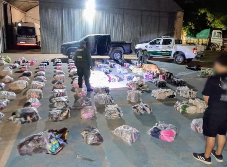 La camioneta fue requisada por Gendarmería nacional.