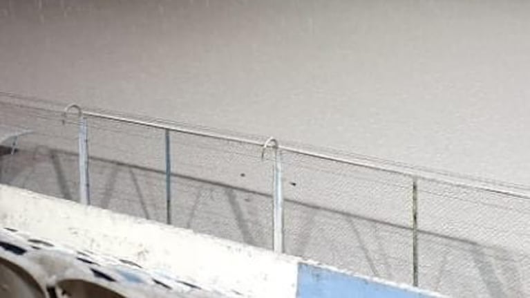 La cancha de Racing, completamente blanca.