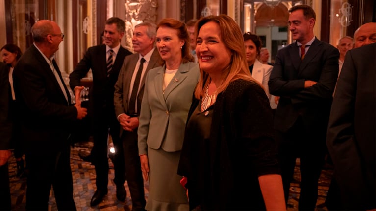 La canciller Mondino y la vicegobernadora Prunotto inauguraron el plenario en Córdoba.