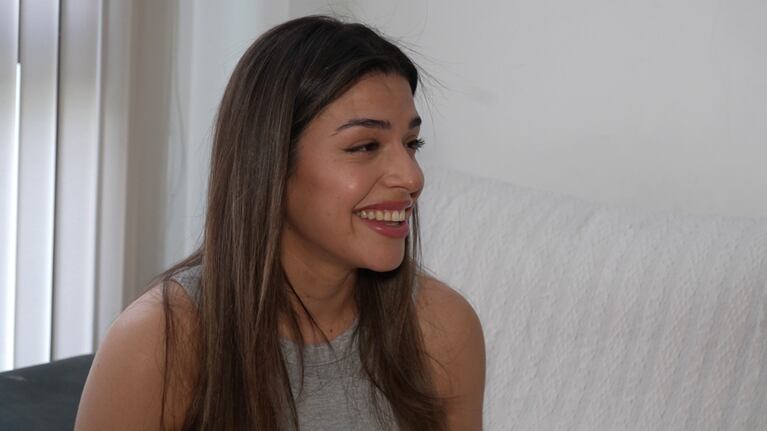 La cantante habló sobre la reacción de Helenita tras ver el video donde canta junto a Luck Ra.