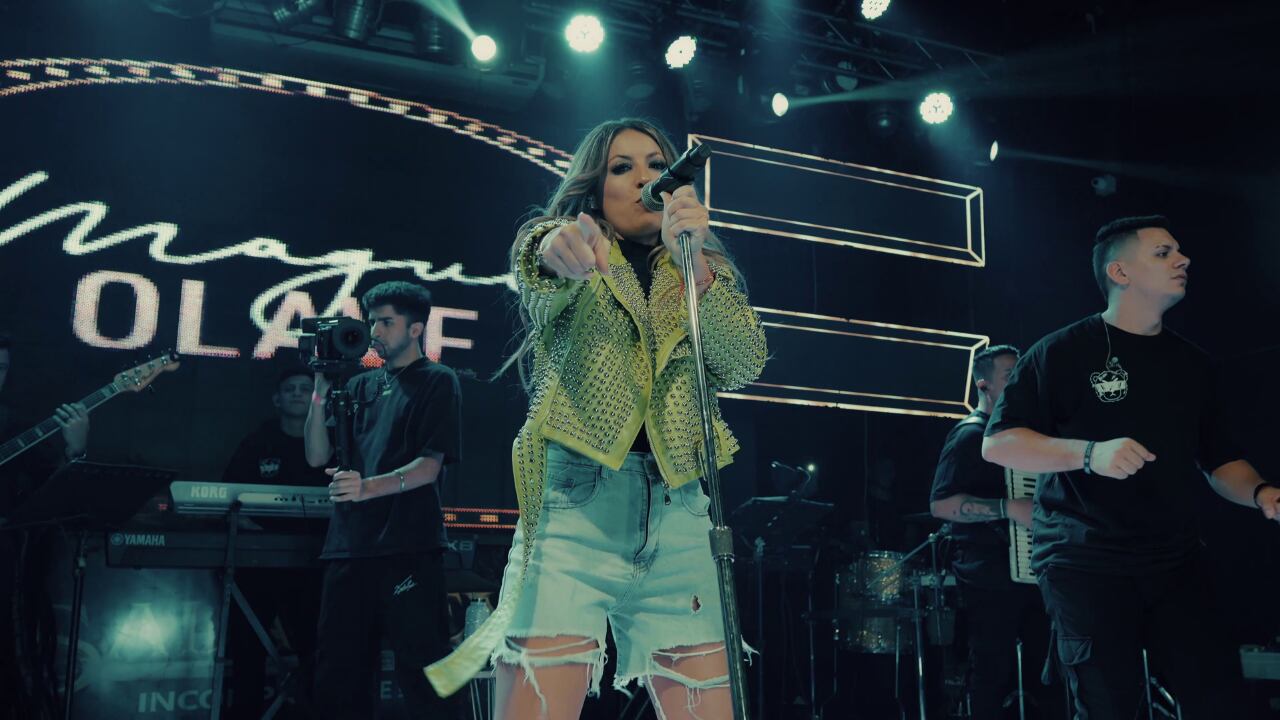 La cantante lanzó el cover de "Mi refe" grabado en vivo en Sala del Rey