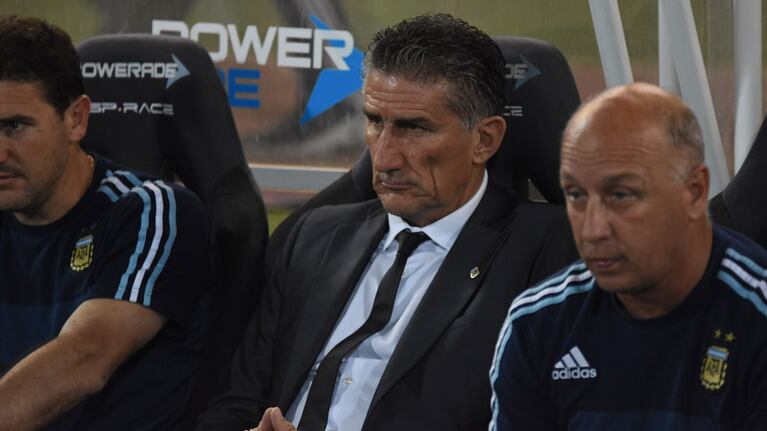 La cara de Bauza durante el partido en Córdoba. Foto: Lucio Casalla / ElDoce.tv