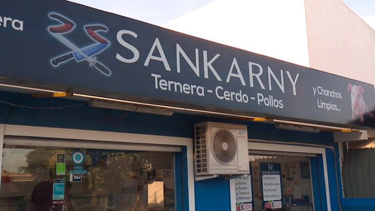 La carnicería, con el nombre y el logo de la polémica.