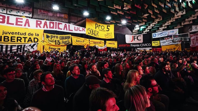 La carta lleva las firmas de los referentes del partido en Córdoba.