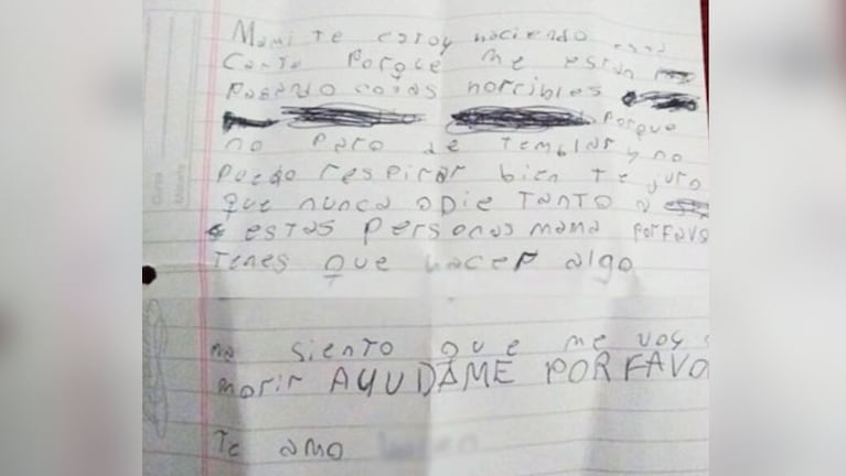La carta que la nena le escribió a su mamá.