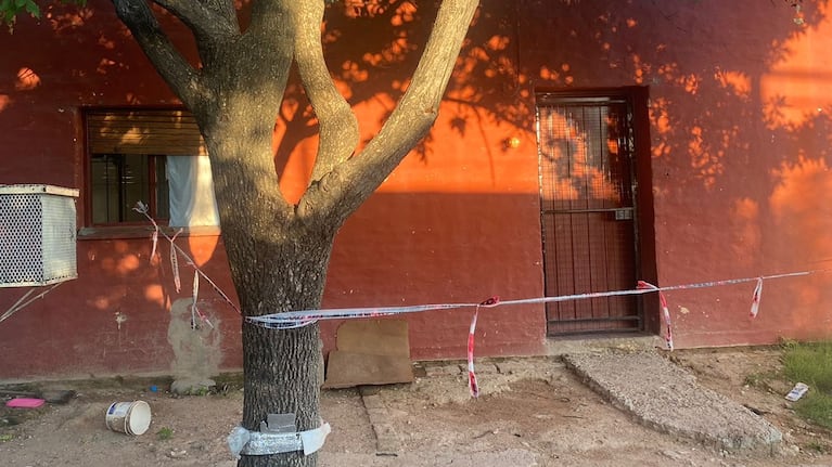 La casa donde ocurrió el crimen en barrio Alberdi.
