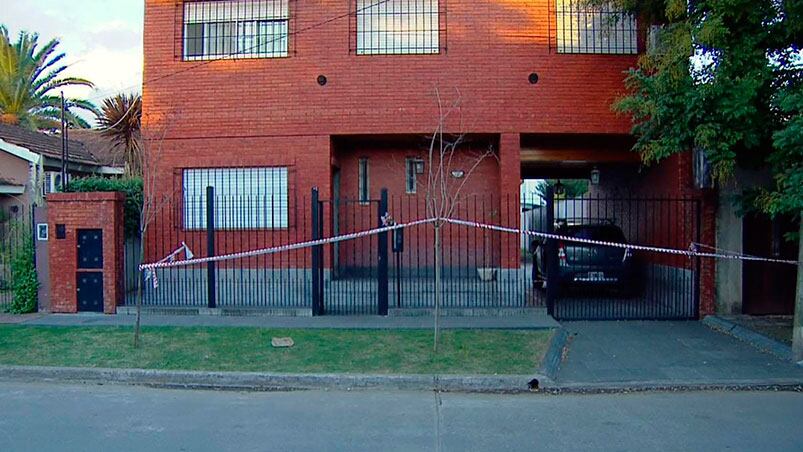 La casa donde ocurrió la sangrienta escena.
