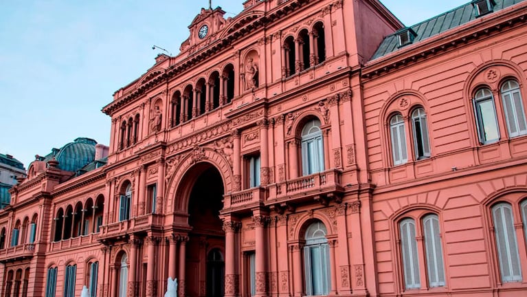 La Casa Rosada es la sede del Poder Ejecutivo de la República Argentina.