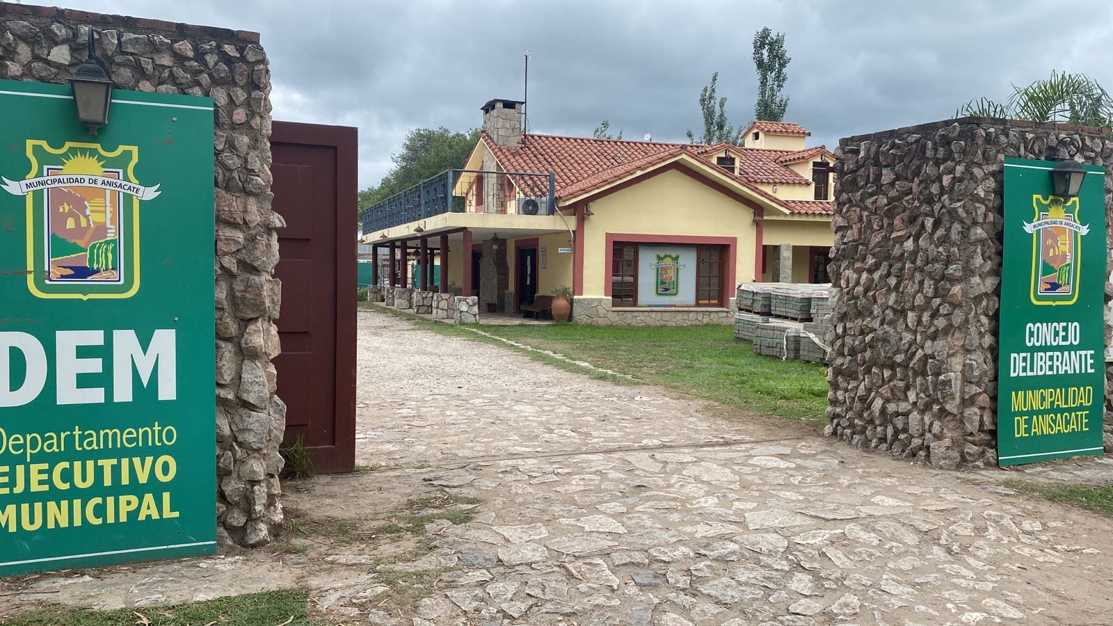 La casa tiene jacuzzi, pileta y quincho. Foto: Luchi Ybaez / El Doce.