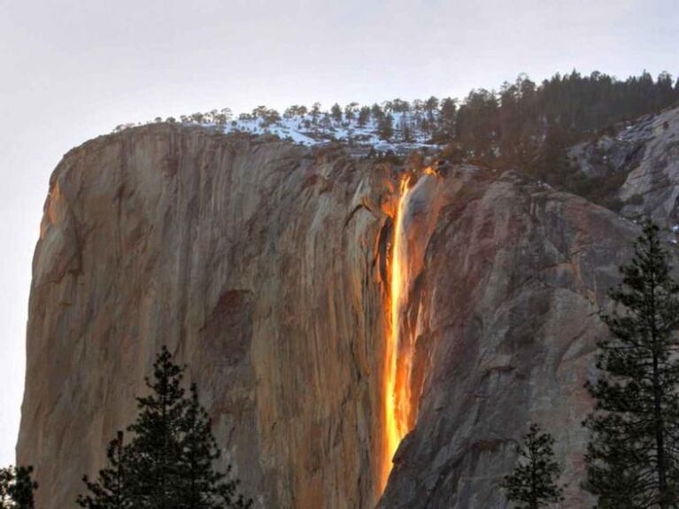 La "cascada de fuego" en Estados Unidos