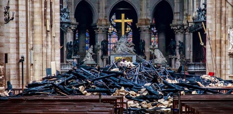 La catedral de Notre Dame, devorada por el fuego: las reliquias que se perdieron