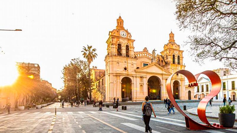 La Catedral, una parada obligada para los turistas que visitan Córdoba.