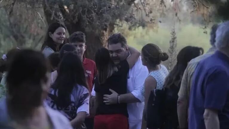 La ceremonia en el cementerio de Ullum fue pequeña e íntima.