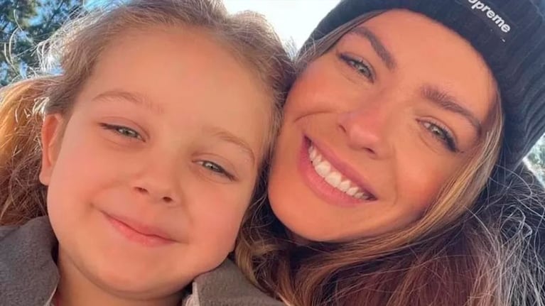 La China Suárez estuvo de vacaciones en la playa con sus hijos.