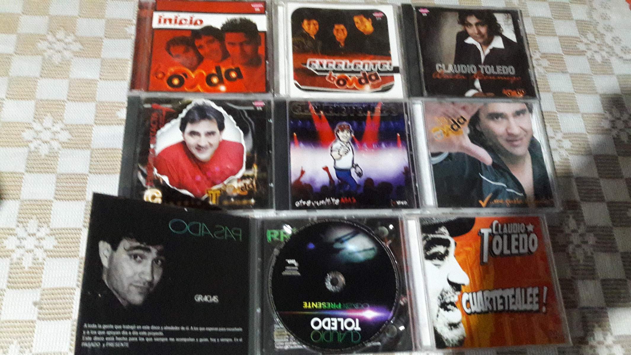 La colección de discos de Claudio Toledo como solista.