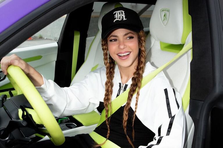 La colombiana sortea su Lamborghini. (Fuente: Instagram/@shakira)