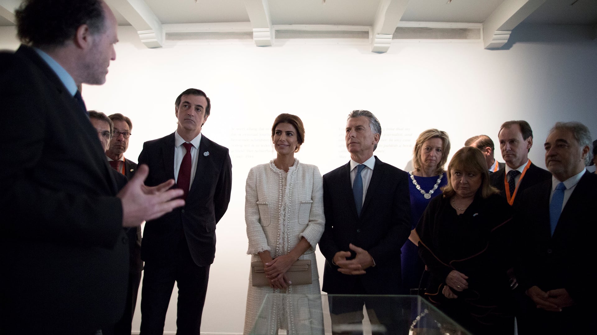 La comitiva argentina visitó la casa de Ana Frank.