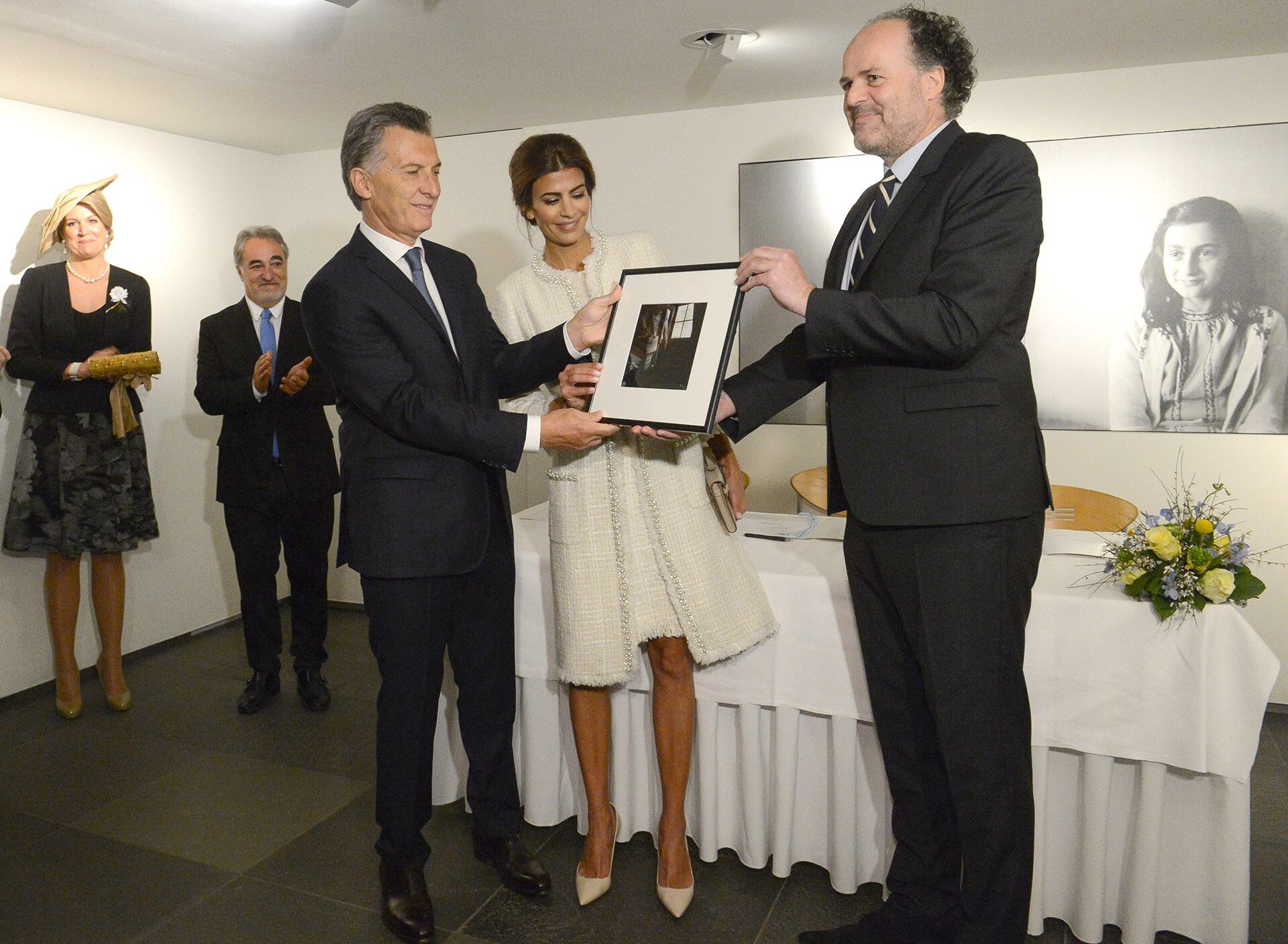 La comitiva argentina visitó la casa de Ana Frank.