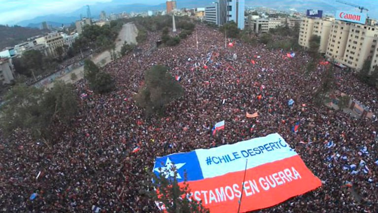 La concentración se realizó bajo el lema de "la marcha más grande de Chile".