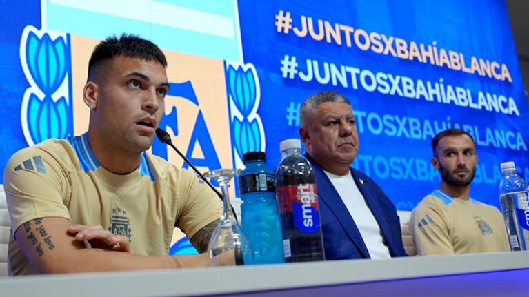 La conferencia de prensa para anunciar el partido a beneficio por Bahía Blanca.