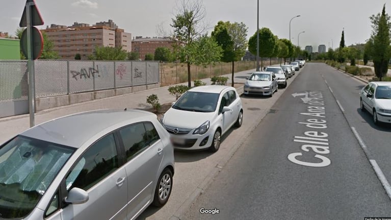 La criatura quedó en esta calle al rayo del sol.