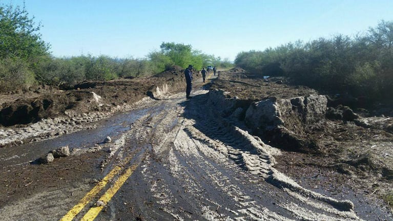 La Cruz amaneció con granizo acumulado en las accesos a la localidad. Foto: Keko Enrique/ElDoce.tv