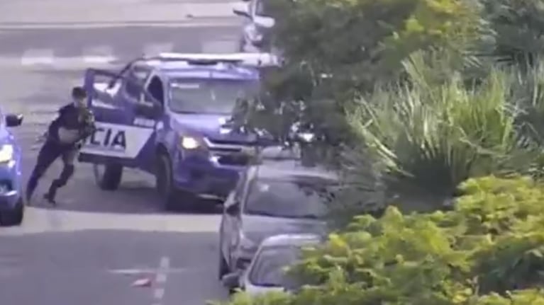 La desesperación de policías que asistieron a la nena que se ahogó con un cereal.