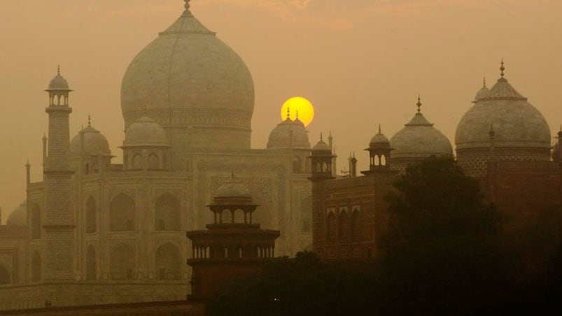 La destrucción es especialmente grave en Agra, la ciudad del norte del país. Foto: AP