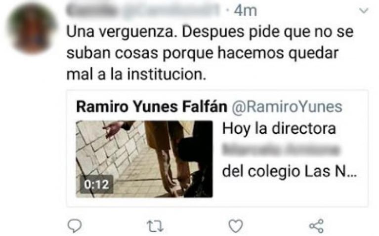 La directora les quitó los pañuelos verdes a cuatro alumnas en plena la calle