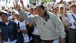   La dirigente K organizó protestas frente a la casa de gobierno de Jujuy.