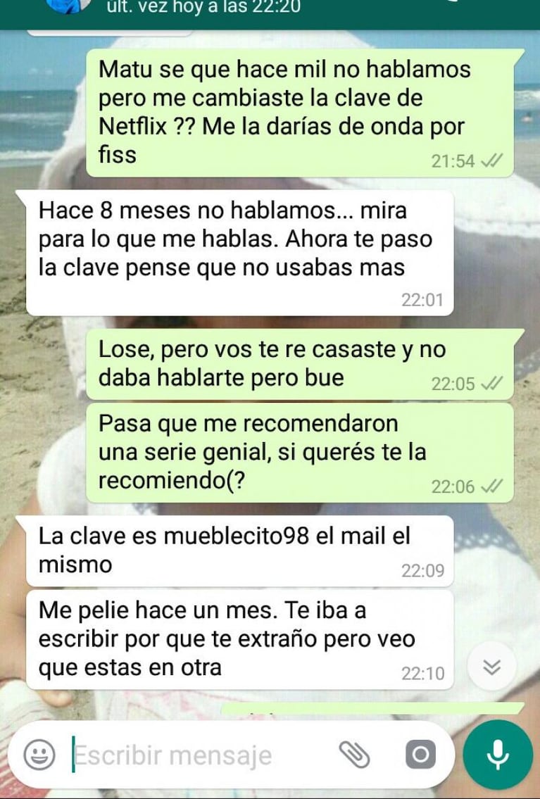 La divertida conversación por WhatsApp entre una expareja