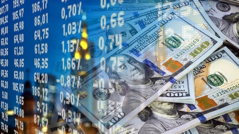 La divisa crece en medio de la desconfianza financiera.