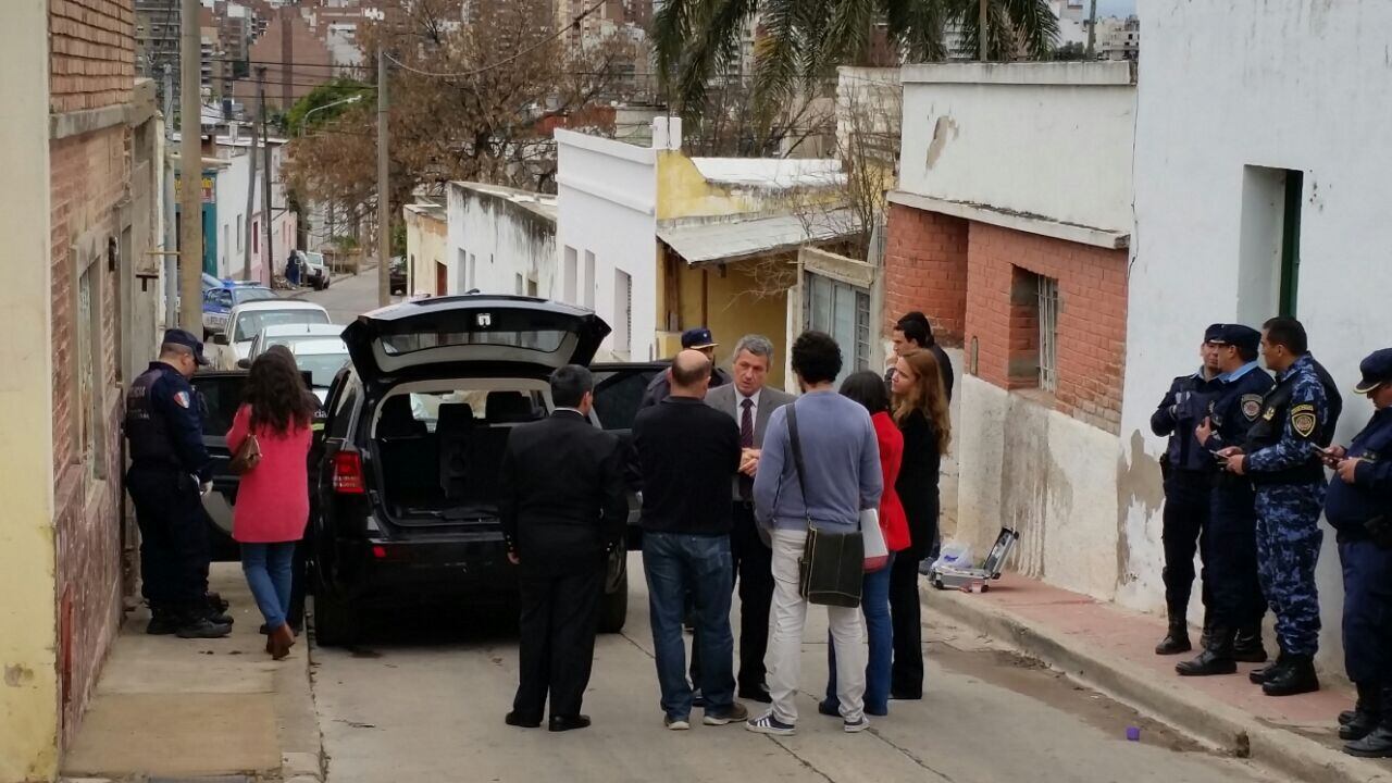 La Dodge fue robada de la playa del Palacio de Justicia.