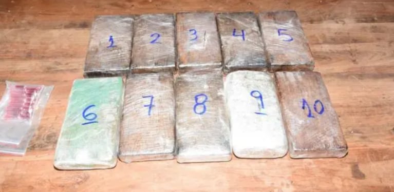 La droga estaba oculta en el chasis de la moto.