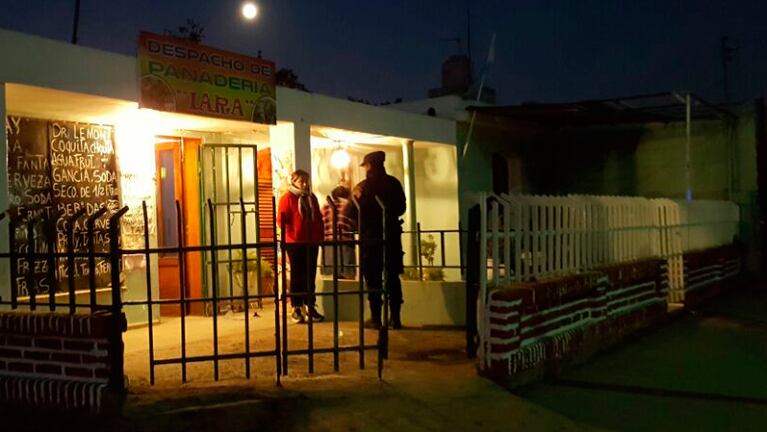 La dueña de la despensa atacada por la banda de pistoleros en Villa Urquiza.